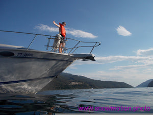 Cabin Cruiser 35 Foot Boat On Shuswap Lake Rental